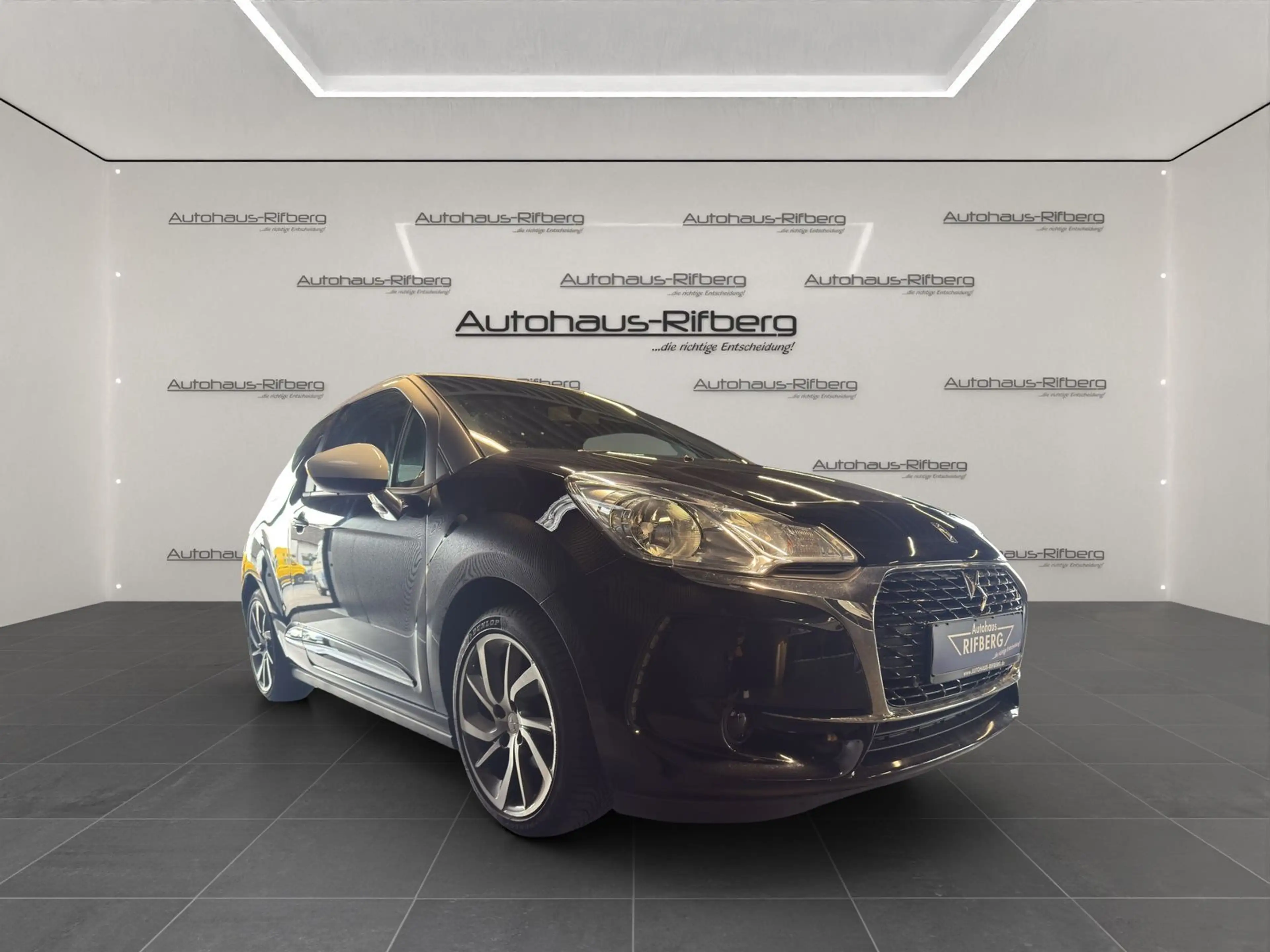 DS Automobiles DS 3 So Chic DS Connect/17Zoll/Tempomat/Farbdispl — photo 3