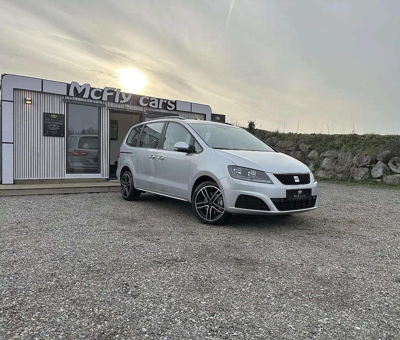 SEAT Alhambra - 7 SITZER - ELEKTR. ANHÄNGERKUPPLUNG - SITZHEI... Grau - 1
