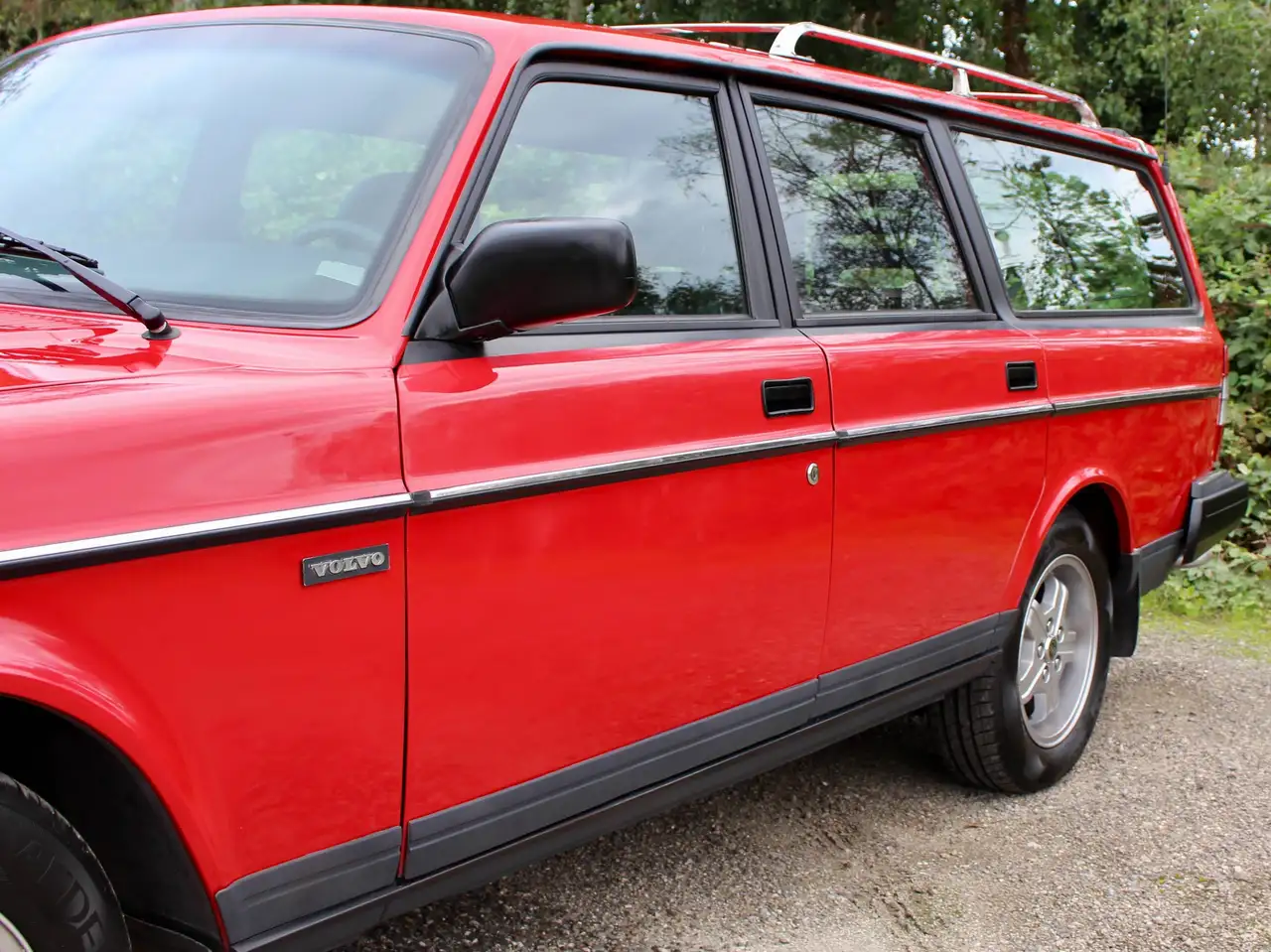 Volvo 240 2.3i GLE Estate Signal Red, foto 5