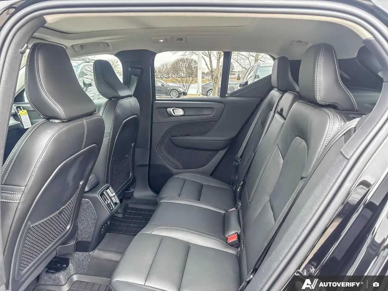 Volvo XC40 снимка Volvo XC40