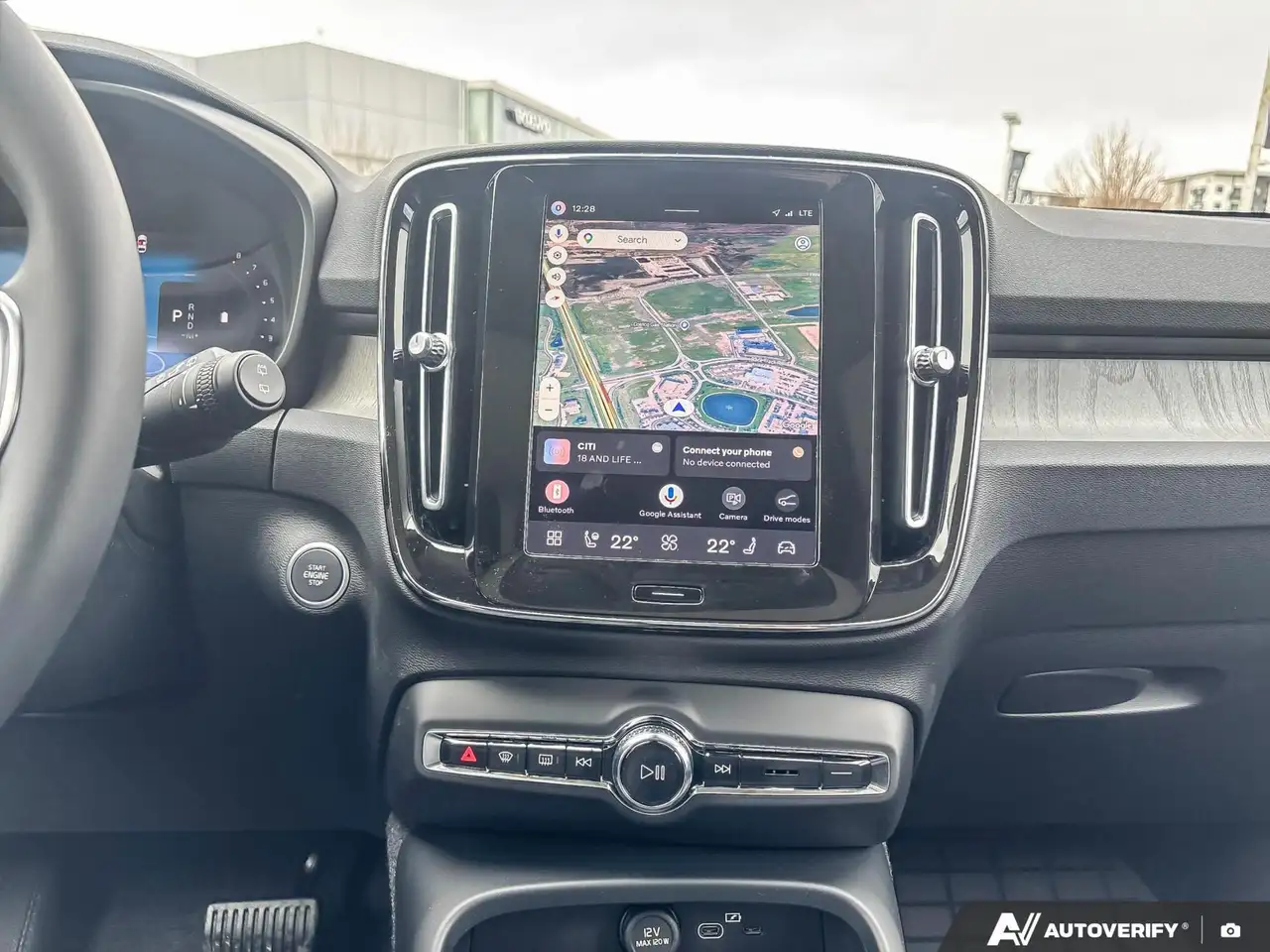 Volvo XC40 снимка Volvo XC40