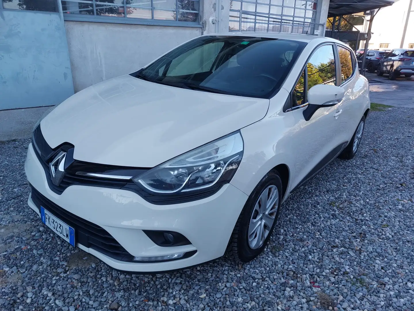 Renault Clio 1.5 dci energy Intens 75cv Beige - 1