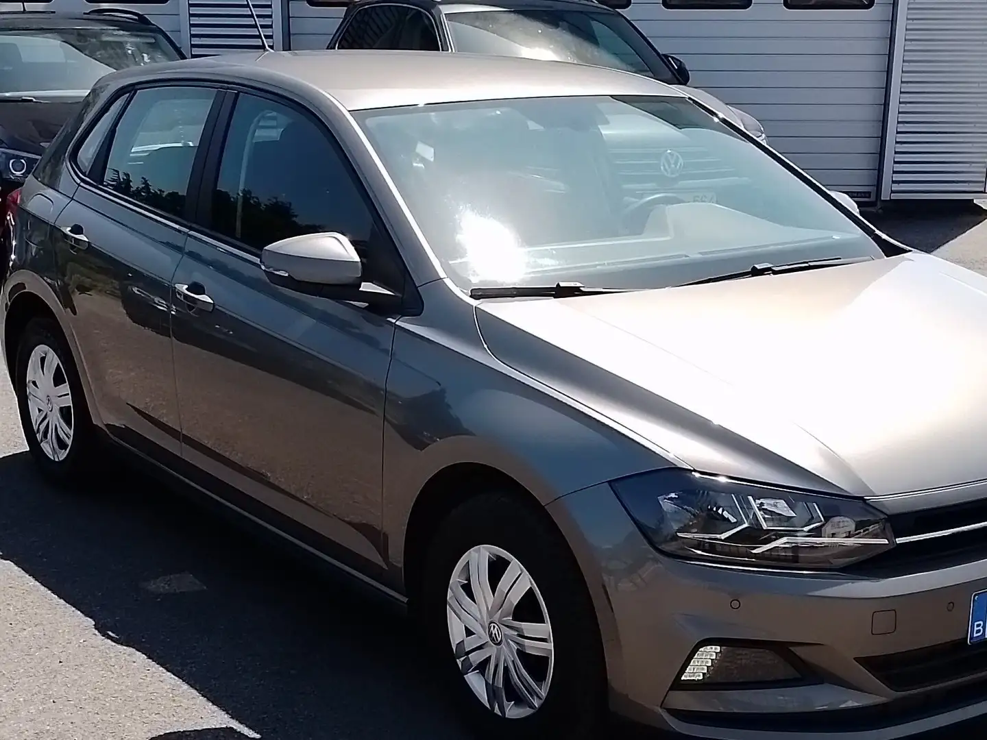 Volkswagen Polo 1.0i Trendline Grijs - 2