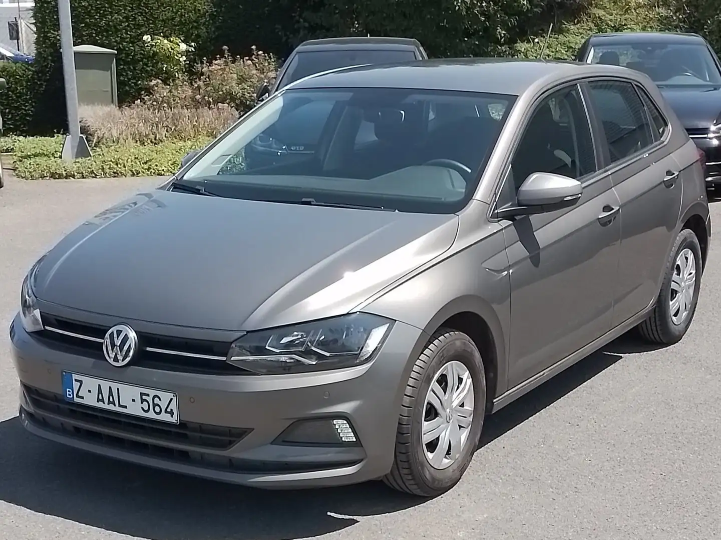 Volkswagen Polo 1.0i Trendline Grijs - 1