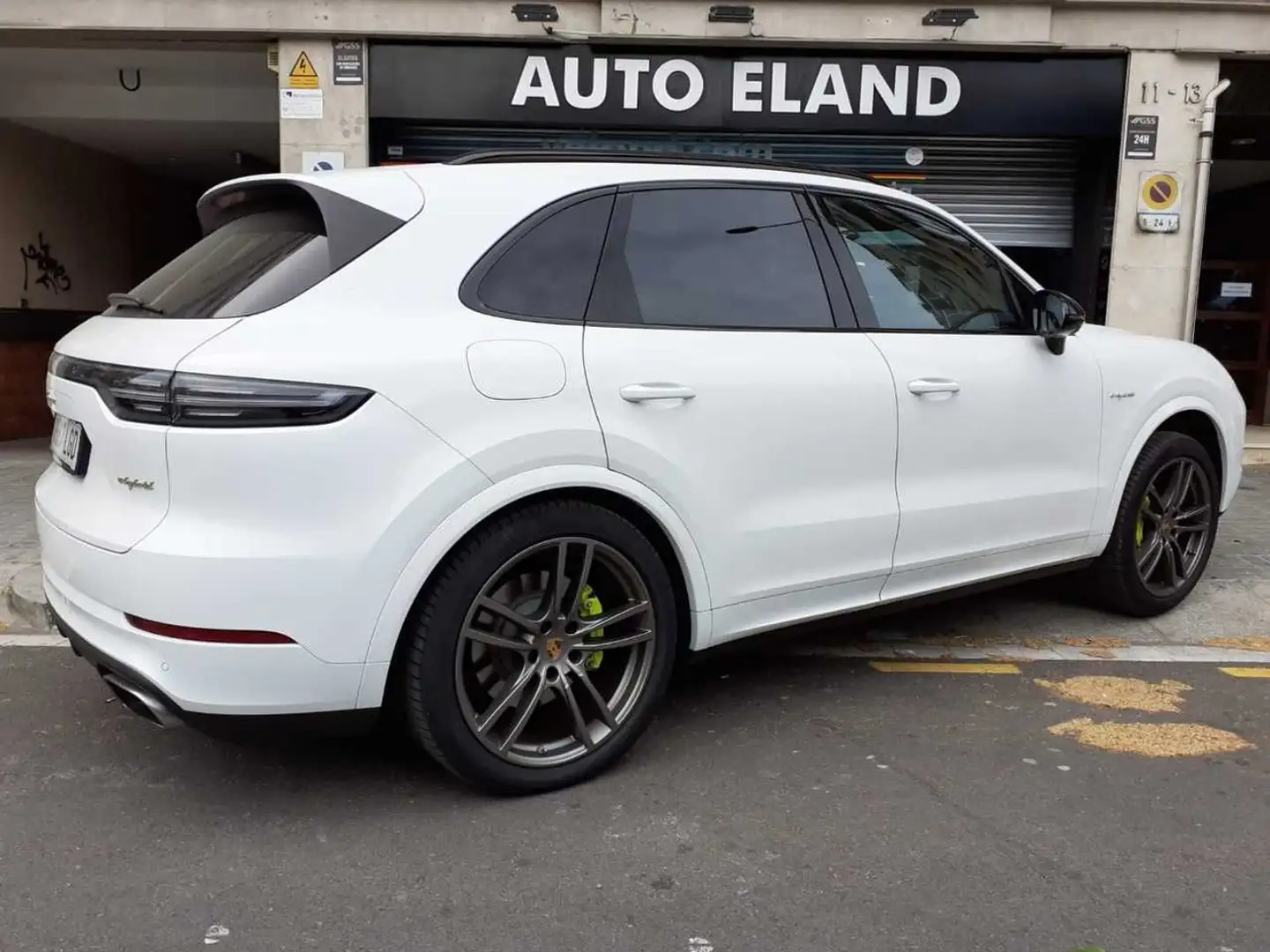 Porsche Cayenne E-HYBRID Blanc - 1