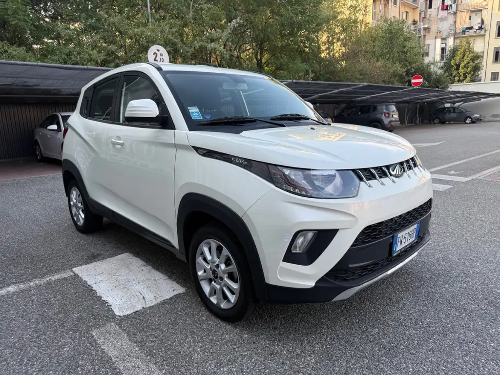 Mahindra KUV100
