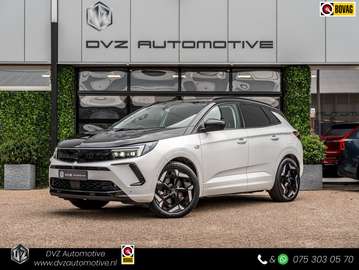 1.6 Turbo Plug-In Hybrid 4x4 299PK GSe | Two-Tone