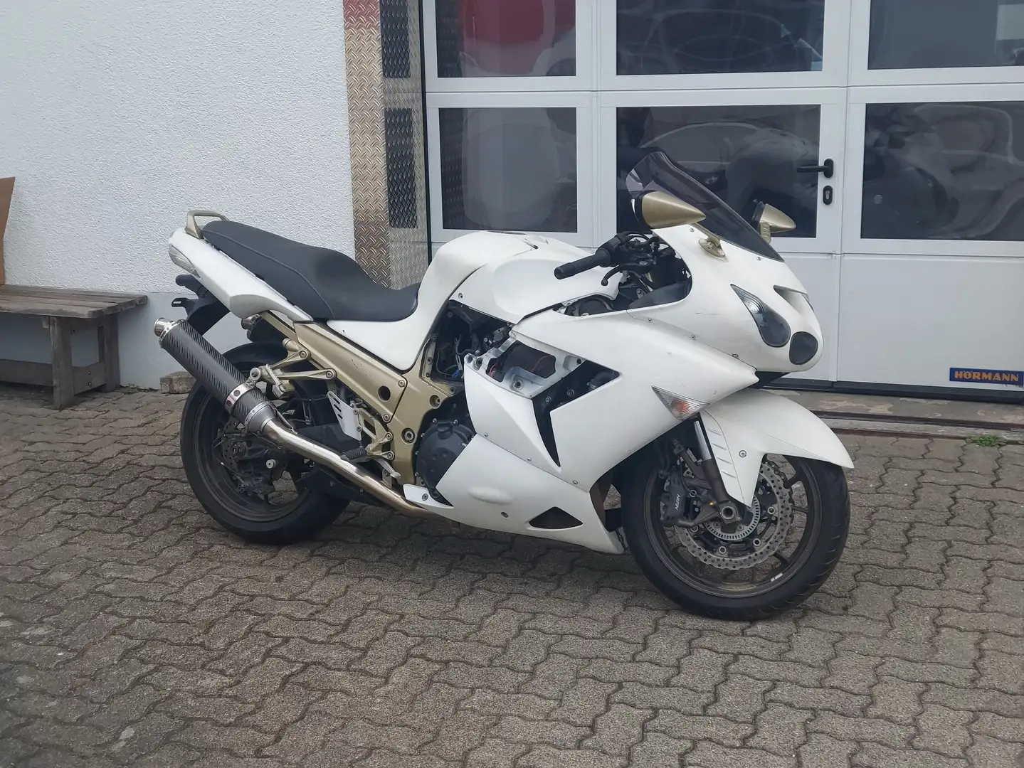 Kawasaki ZZR 1400 ZX14 BASTLER SCHLACHTEN Motorproblem + Kein Lack - 1