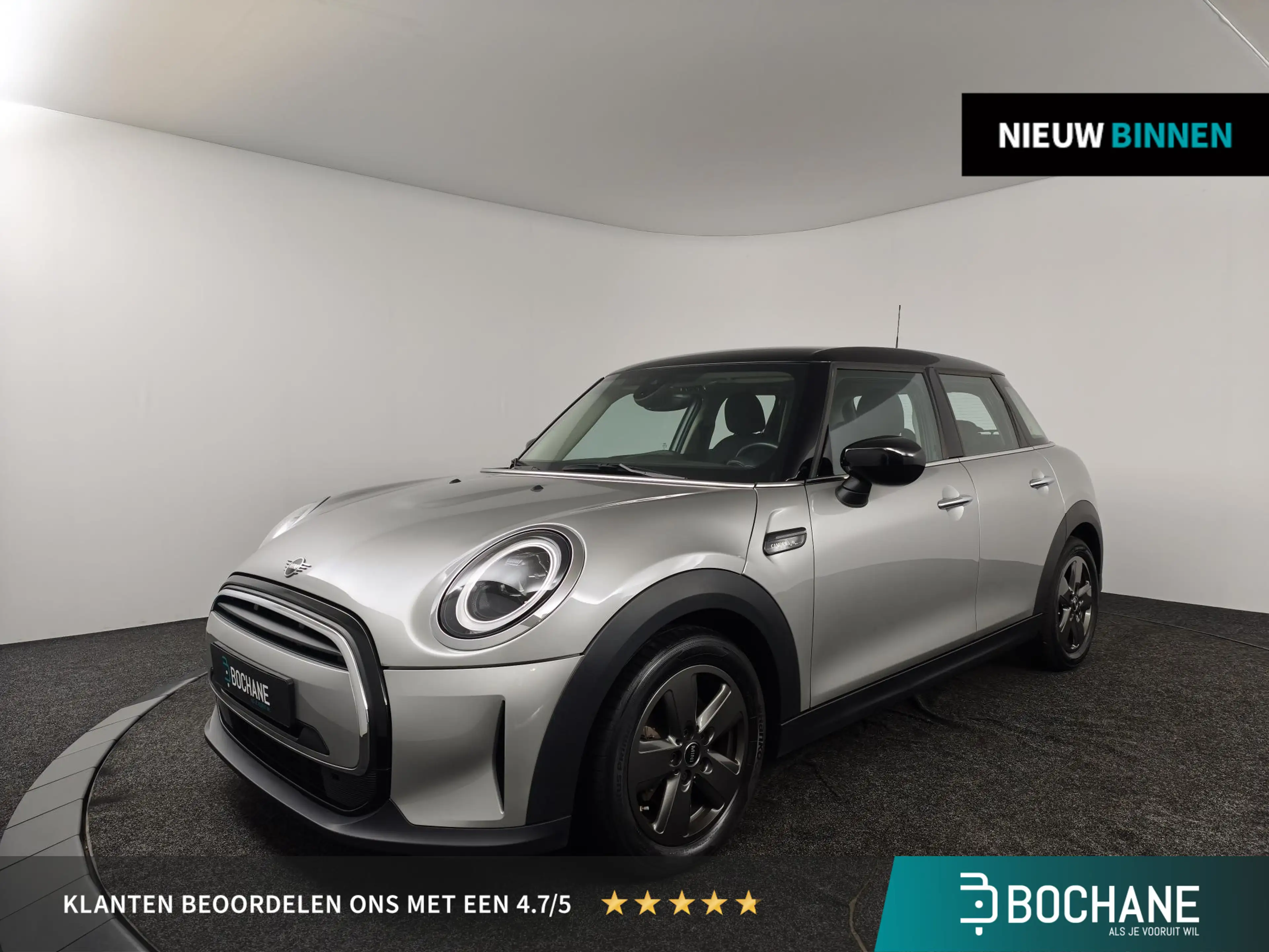 MINI Cooper 5-Deurs 1.5 Camden Edition | Navigatie | Parkeerse
