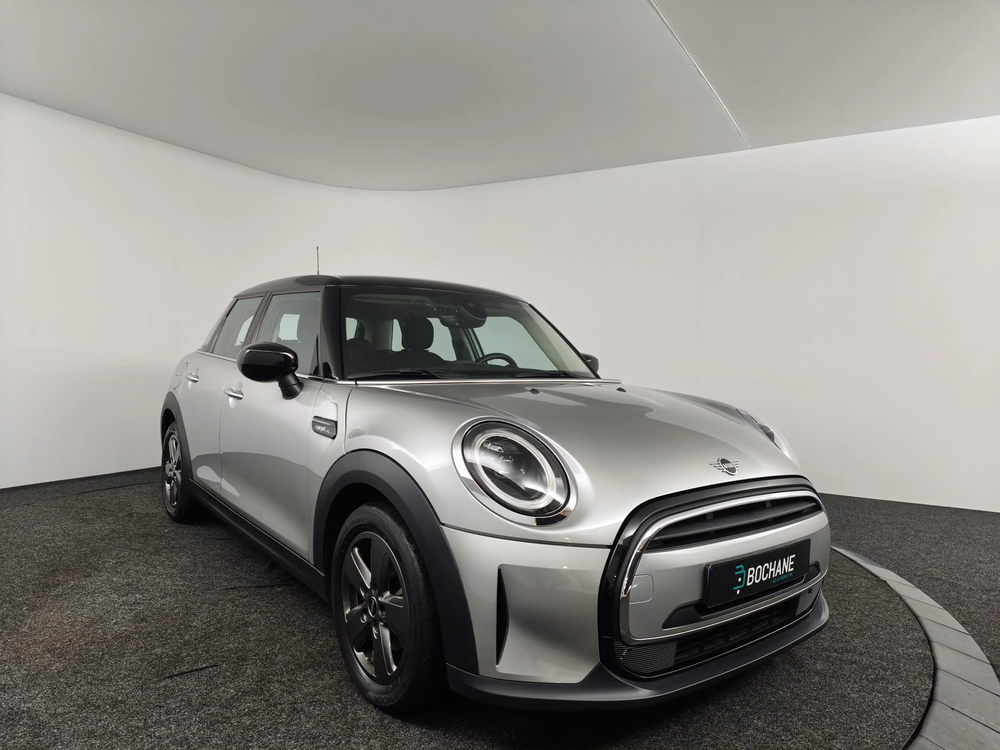 MINI Cooper 5-Deurs 1.5 Camden Edition | Navigatie | Parkeerse — photo 5