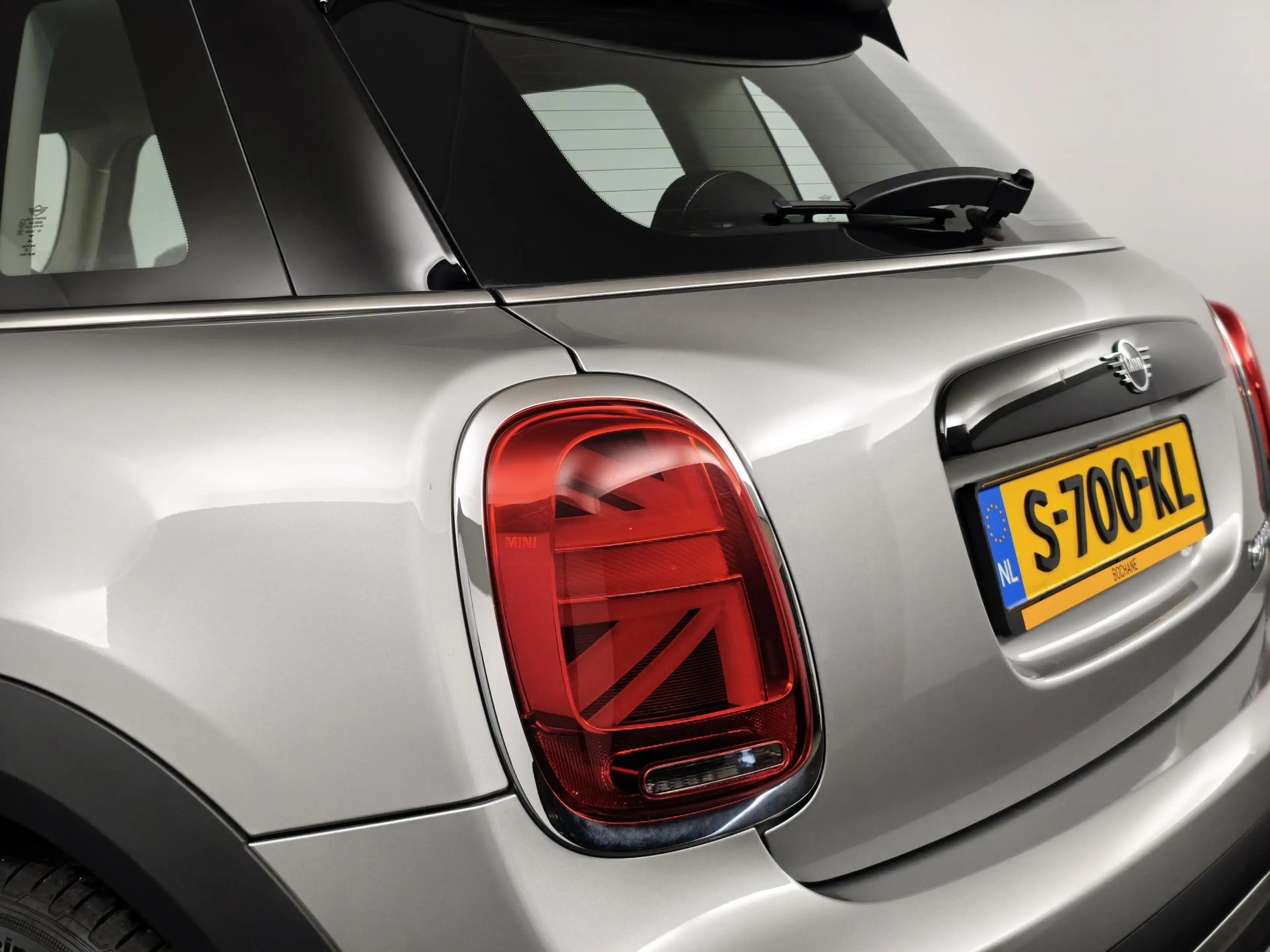 MINI Cooper 5-Deurs 1.5 Camden Edition | Navigatie | Parkeerse — photo 35