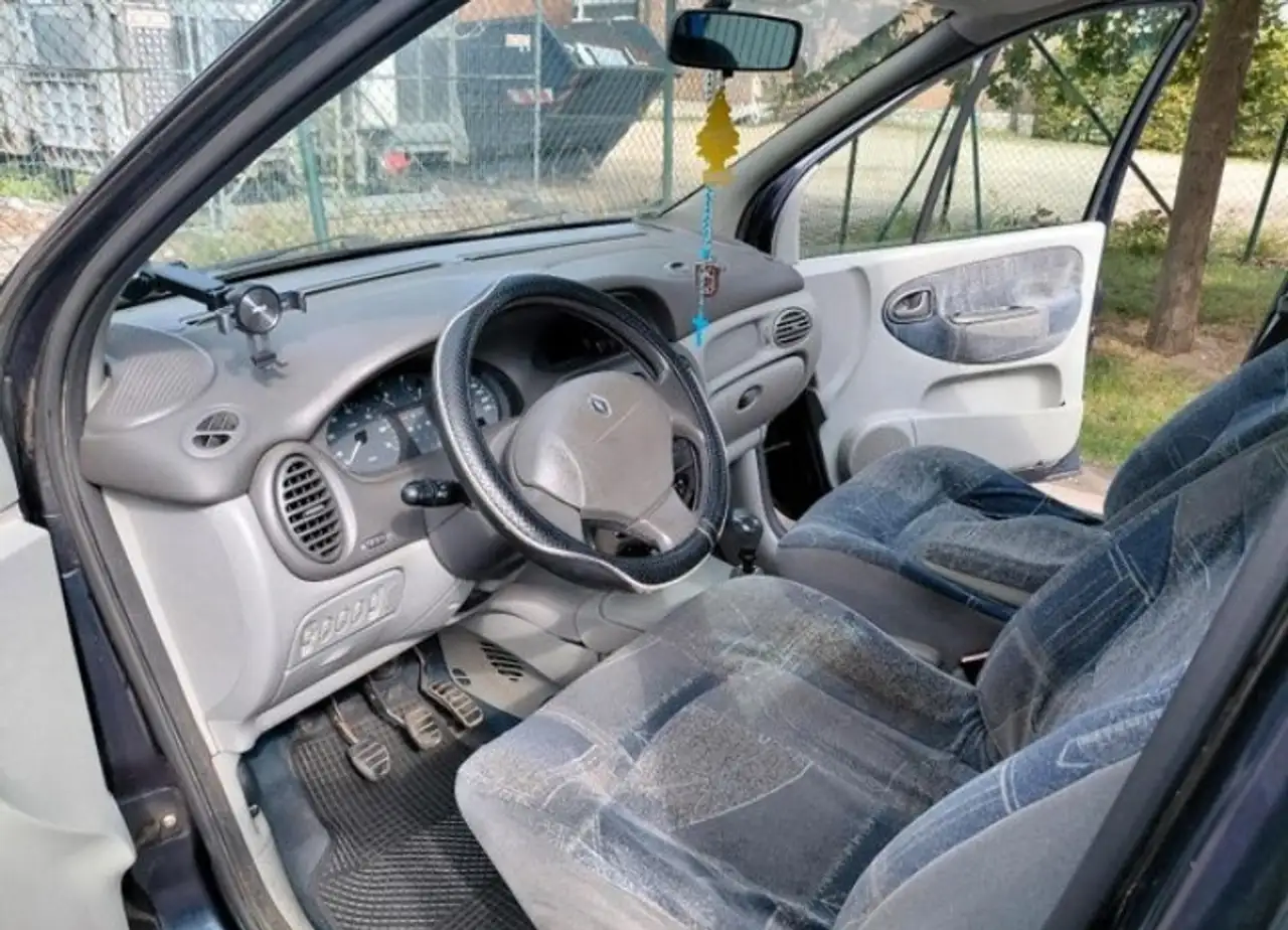 Renault Scenic 1.6 16V RXE, foto 6