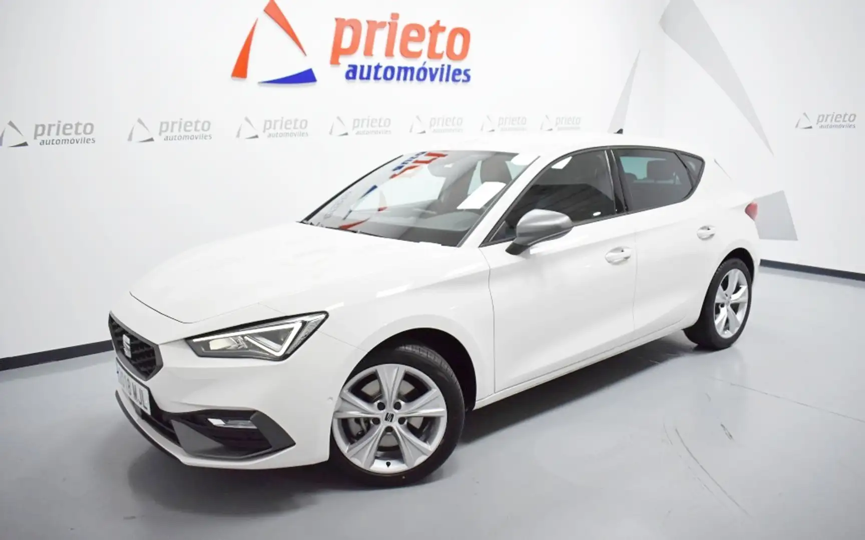 SEAT Leon 1.5 TSI S&S FR 130 Blanco - 1