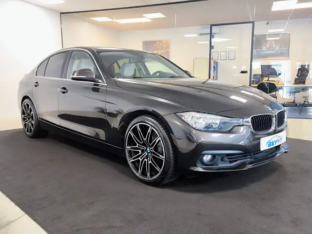 BMW 330 eA Plug-In Hybrid / Leder BTW Aftrekbaar