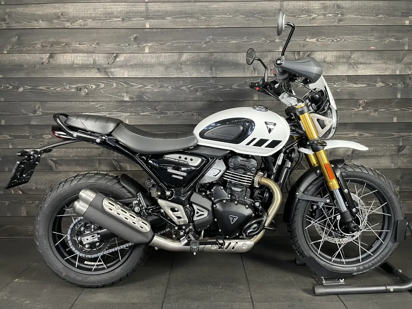 Triumph Scrambler 400 XC Wit - 1