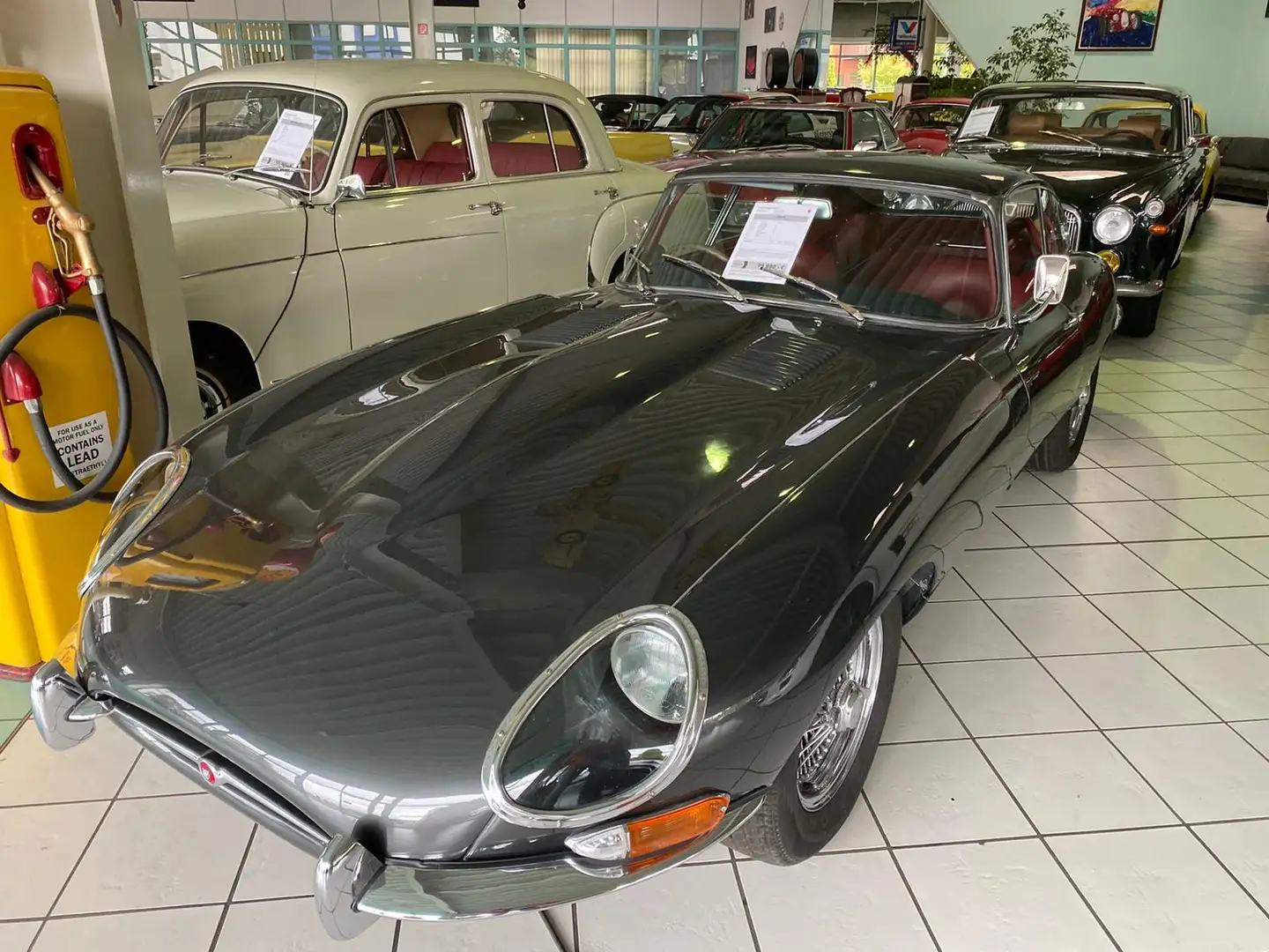 Jaguar E-Type 1 serie 1963 Gris - 1