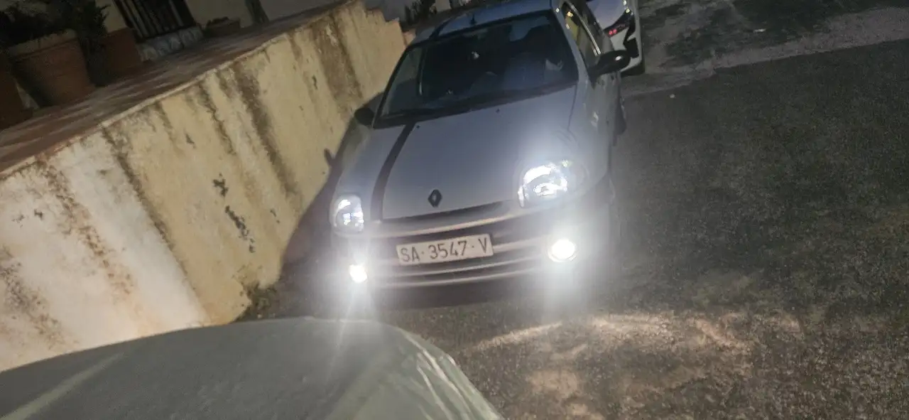 Renault Clio 1.2 RT, foto 1