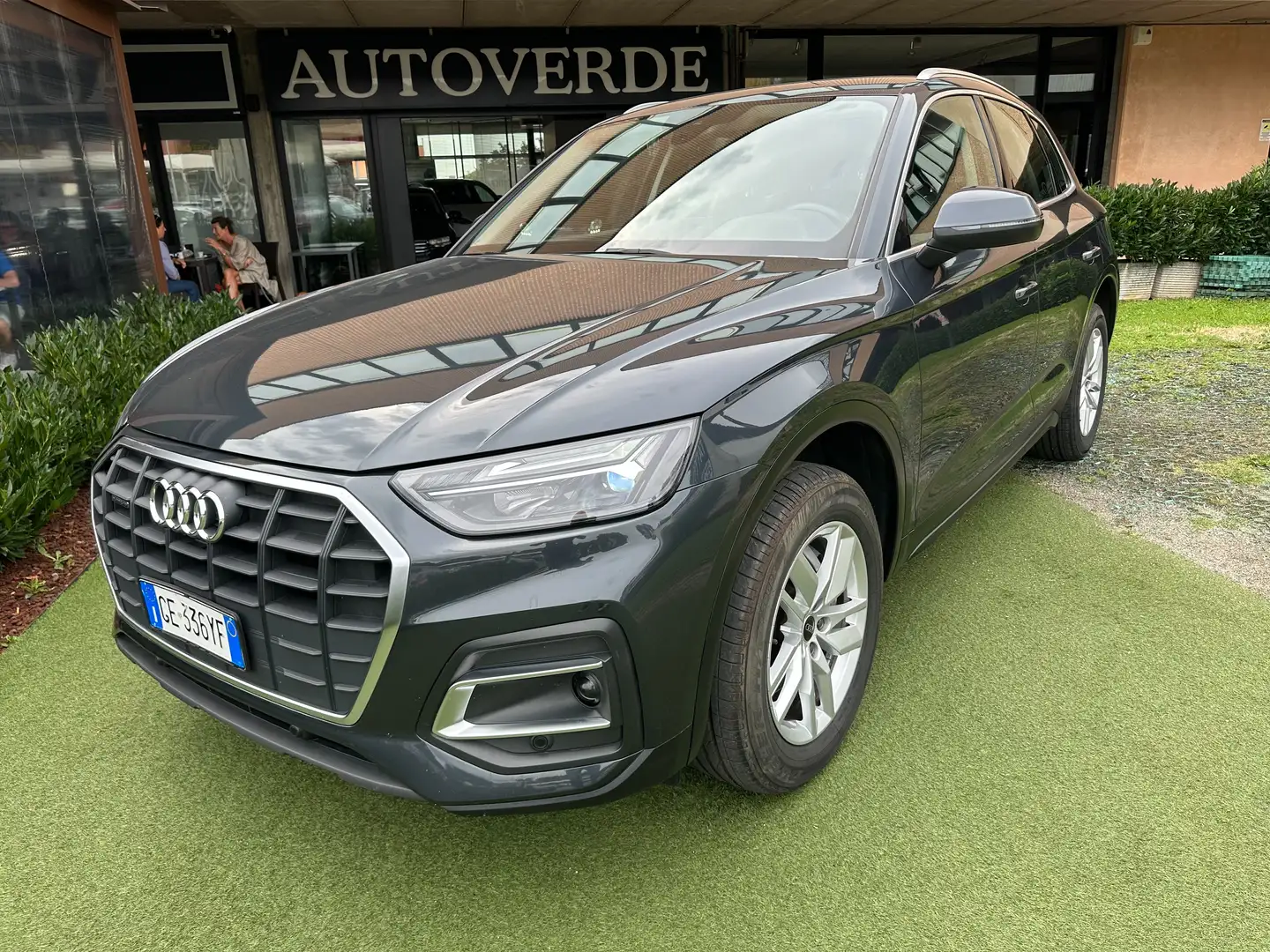 Audi Q5 40 2.0 Tdi Mhev Quattro S-Tronic 204cv UNIPROP Gris - 1
