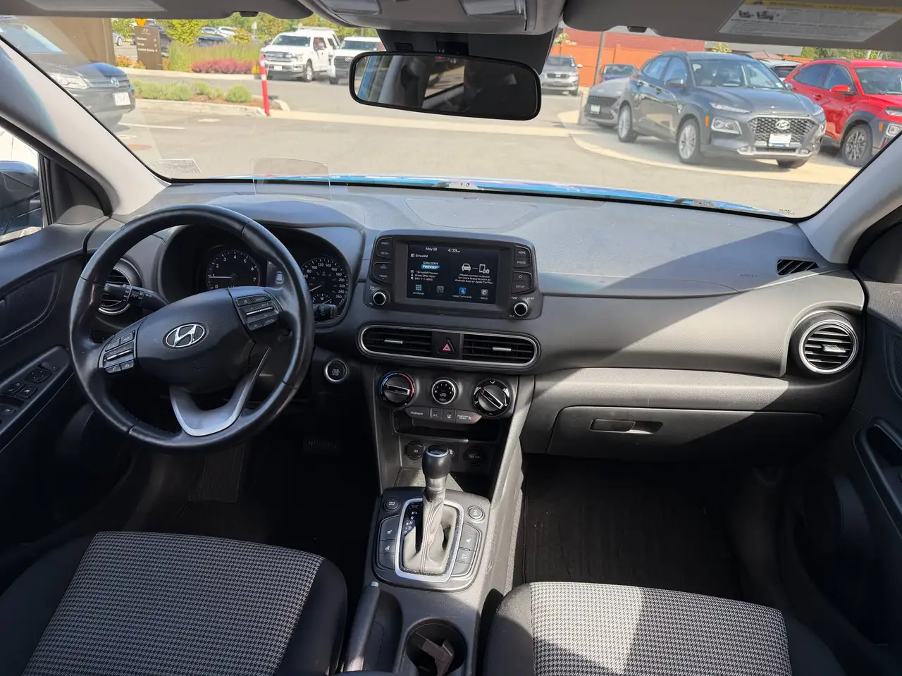 Hyundai KONA снимка Hyundai KONA