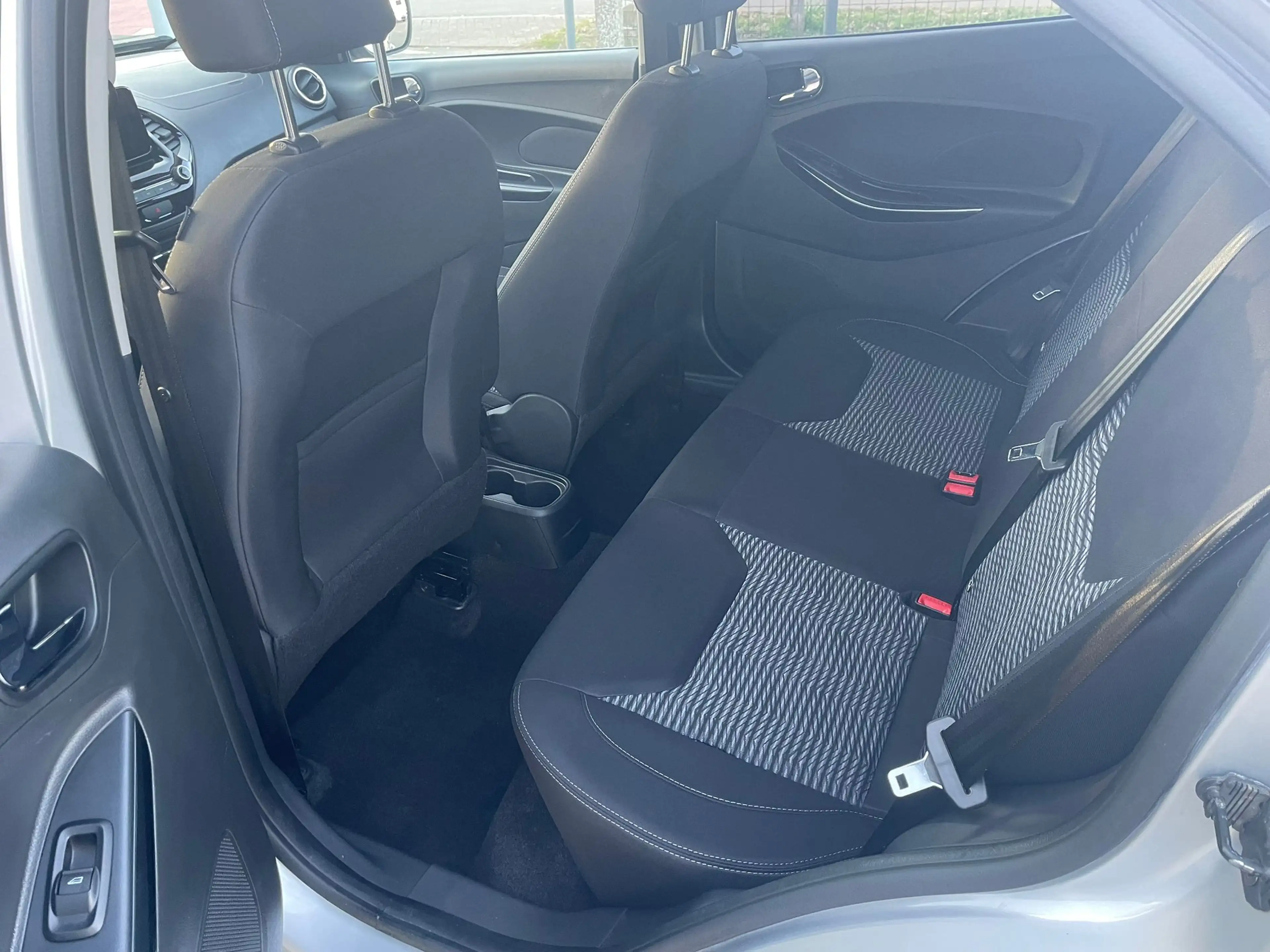 Ford Ka/Ka+ Ka 1.2i Ultimate (EU6.2) — photo 14