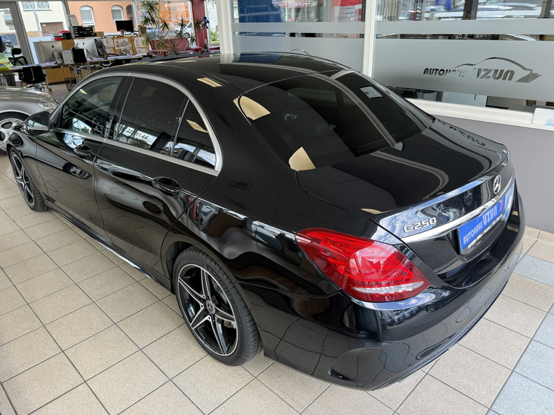 Mercedes-Benz C 250 CGI Automatik-9G AMG-Line LED Kamera elGSD — photo 7