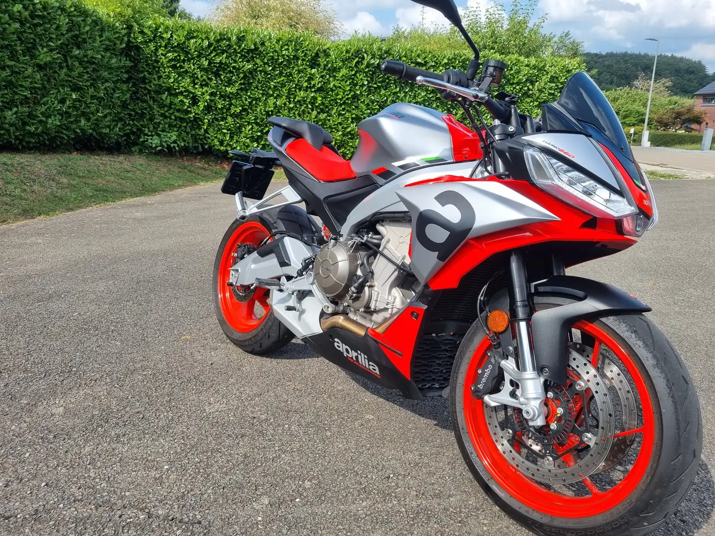 Aprilia Tuono 660 - 1