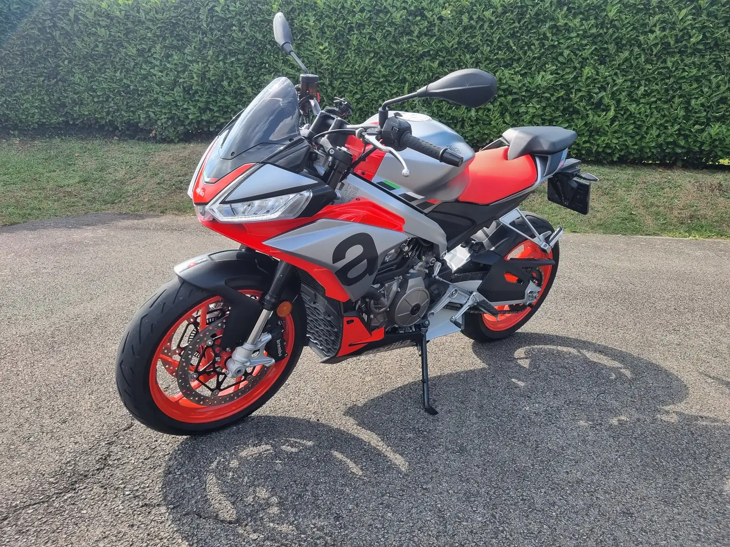 Aprilia Tuono 660 - 2