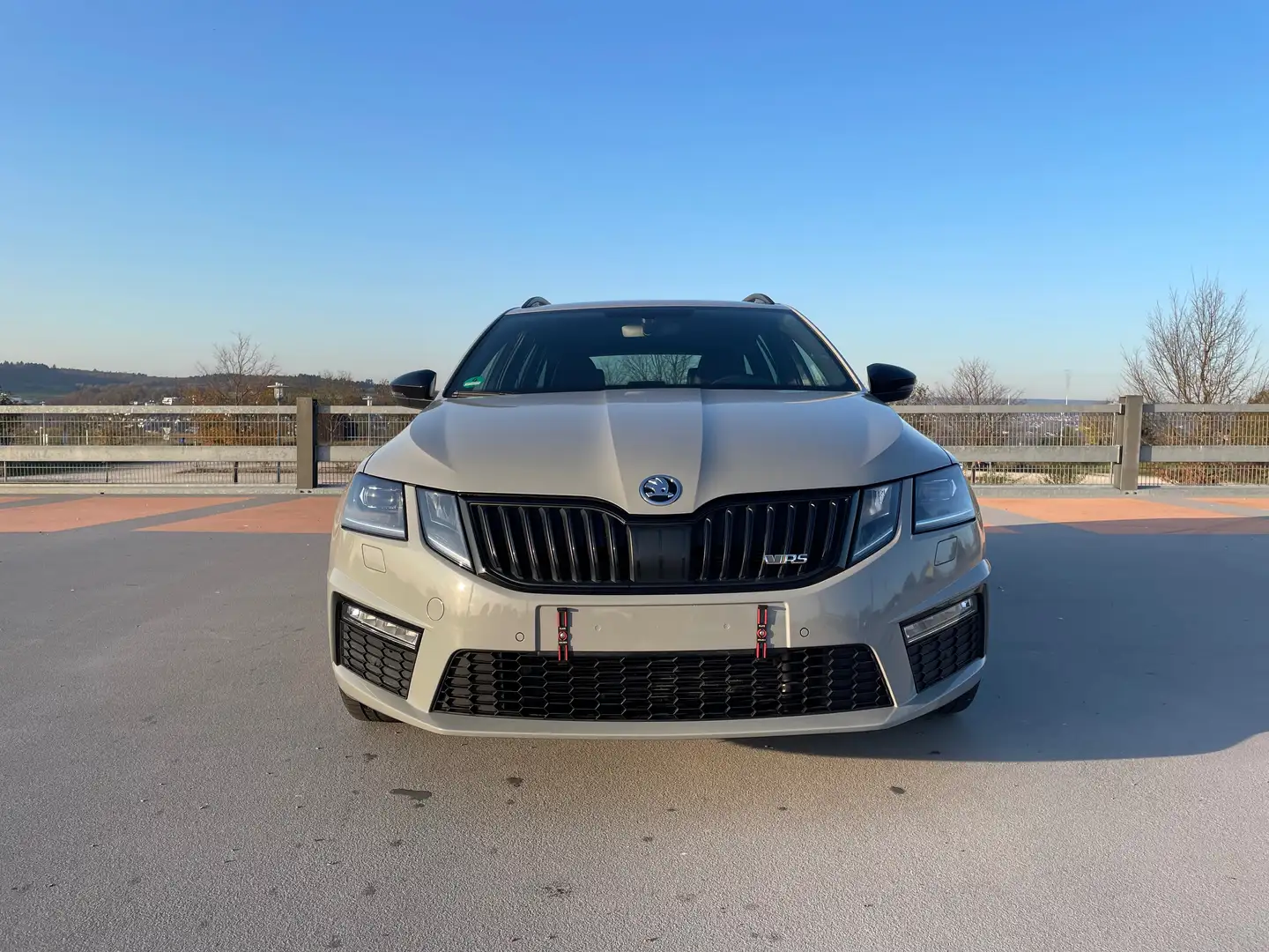 Skoda Octavia Combi 2.0 TSI DSG RS - 2
