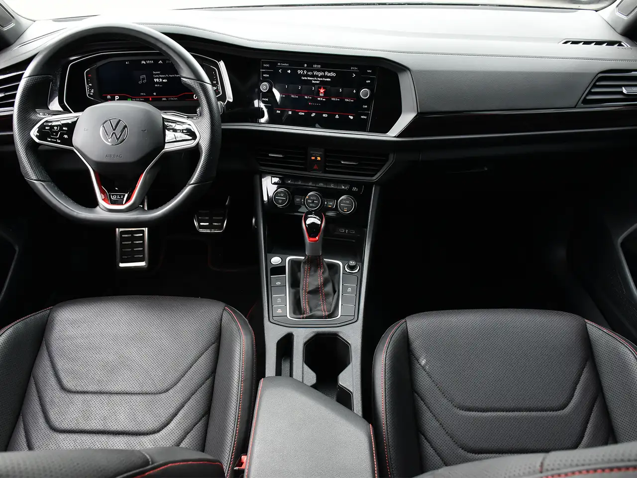 Volkswagen Jetta photo Volkswagen Jetta