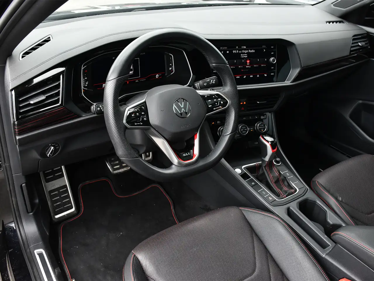 Volkswagen Jetta photo Volkswagen Jetta