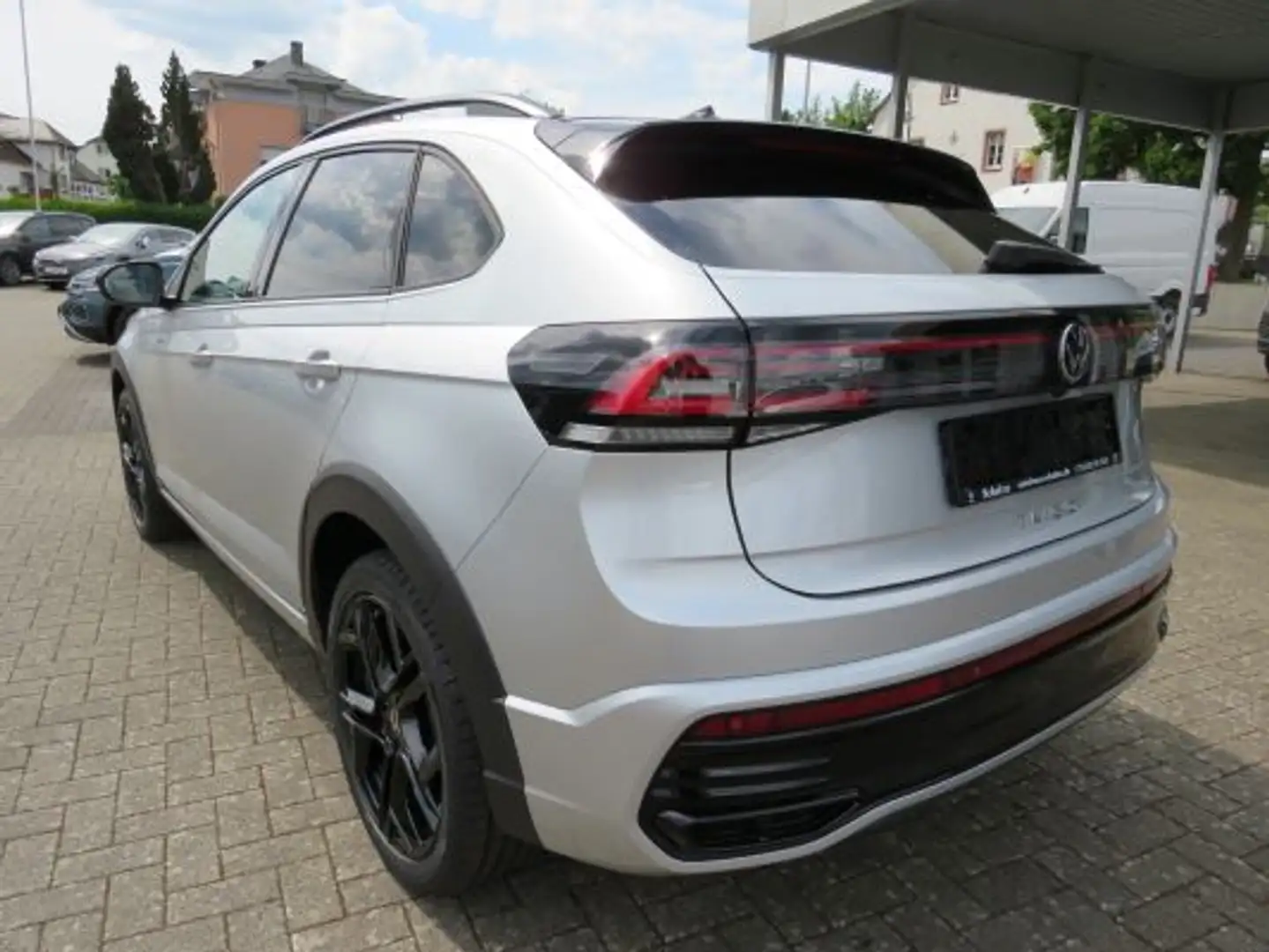 Volkswagen Taigo R-Line 1.0 TSI DSG Silber - 2