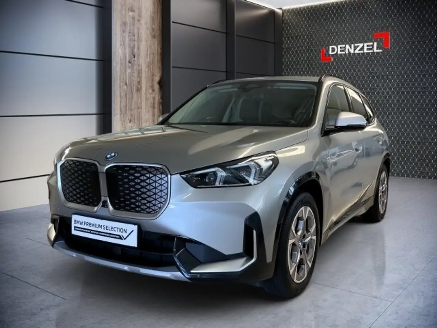 BMW iX1 xDrive30 U11 XE2 Zilver - 2