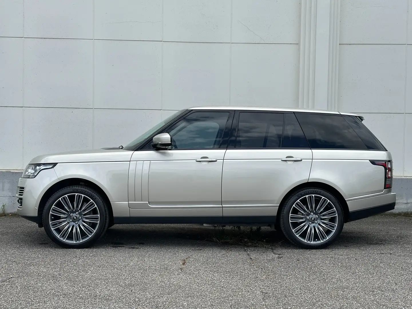 Land Rover Range Rover Range Rover IV 2013 4.4 sdV8 Vogue auto Grigio - 2
