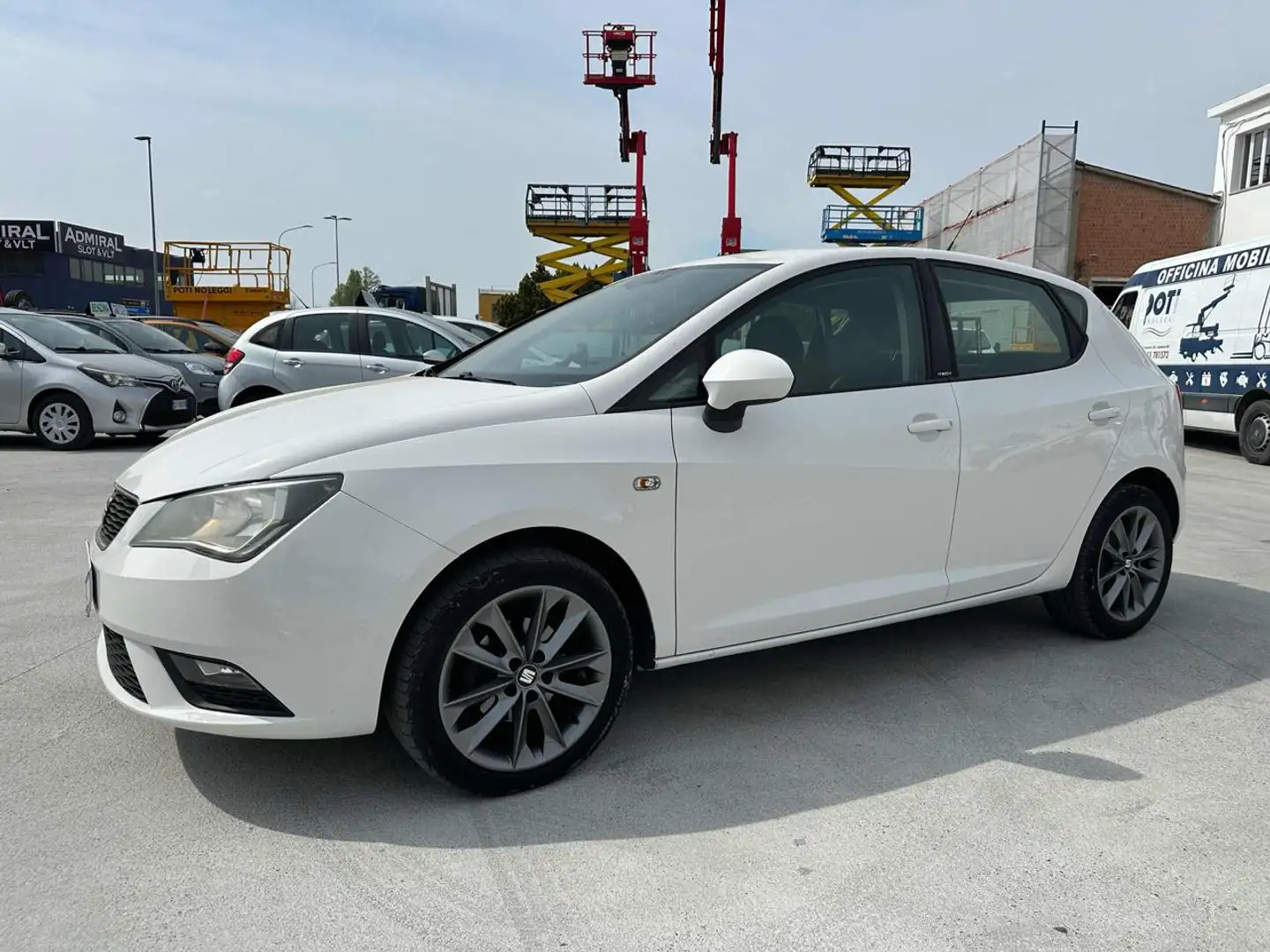 SEAT Ibiza 1.2 70 CV 5 porte I-Tech OK NEOPATENTATO Bianco - 1