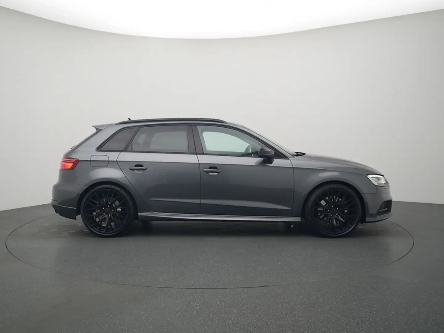 Audi S3 Sportback quattro STRON PDC SPORTSITZE NAVI Nero - 2