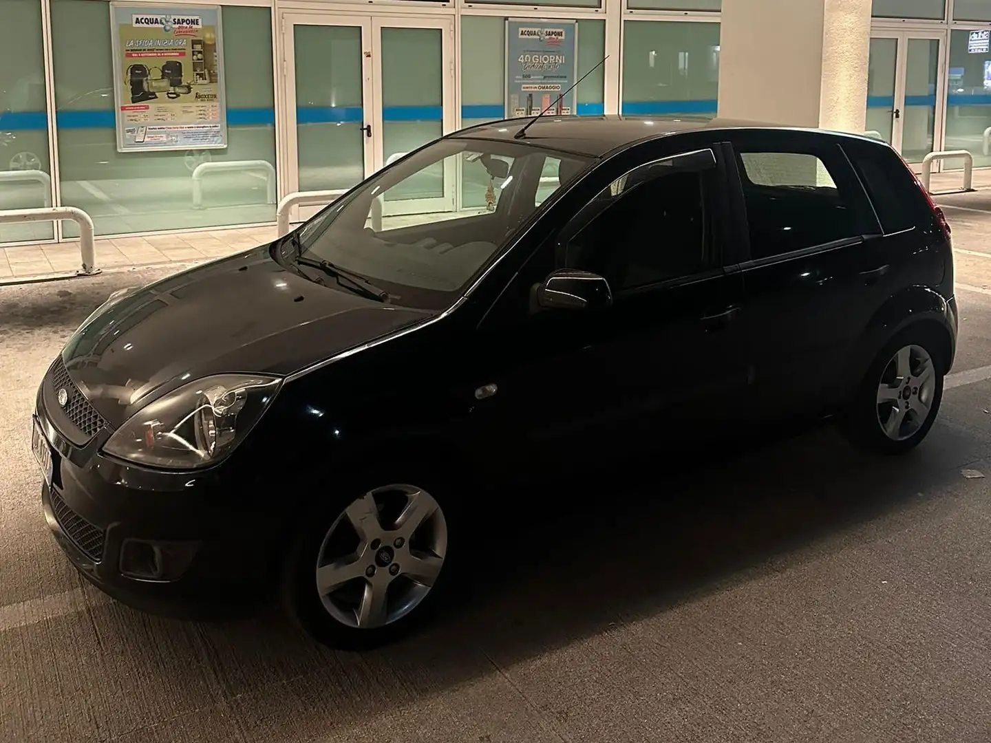 Ford Fiesta Fiesta V 2006 5p 1.2 Ghia Nero - 2