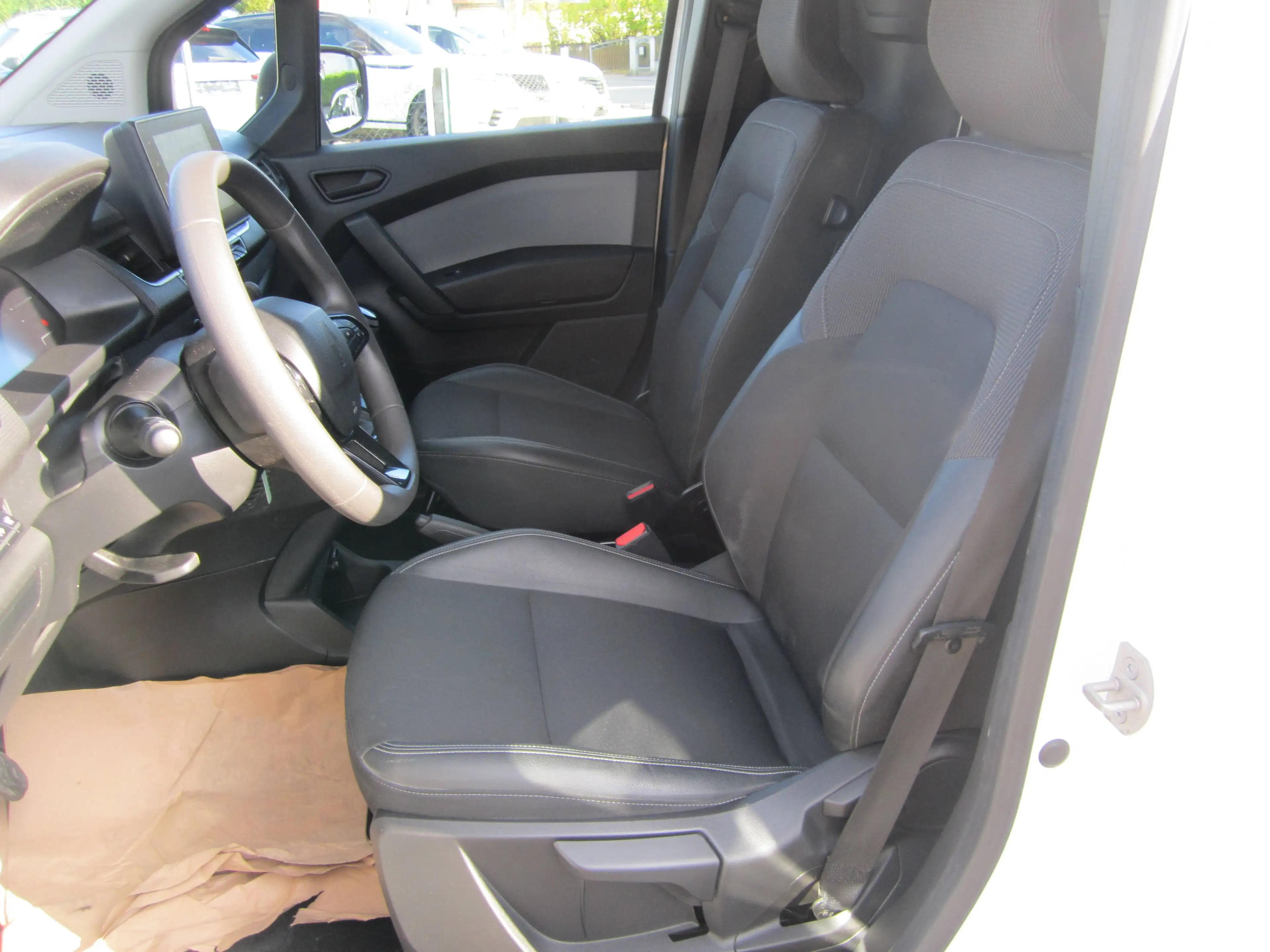 Renault Kangoo Rapid Advance dci 75 Klima — photo 7
