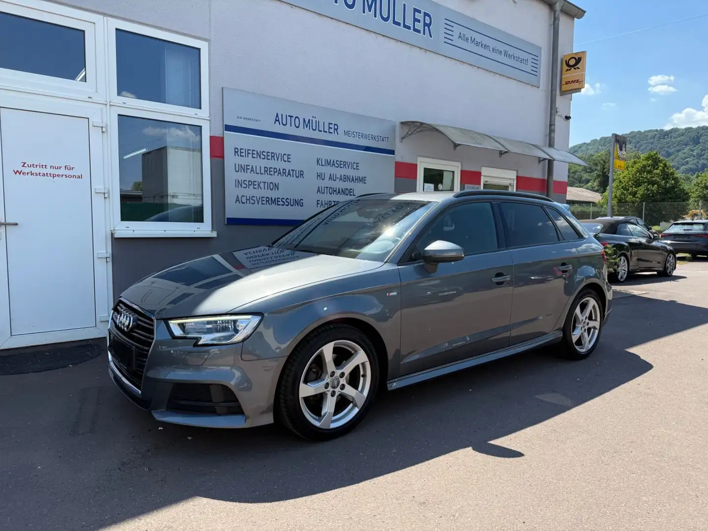 Audi A3 Sportback sport Grijs - 1