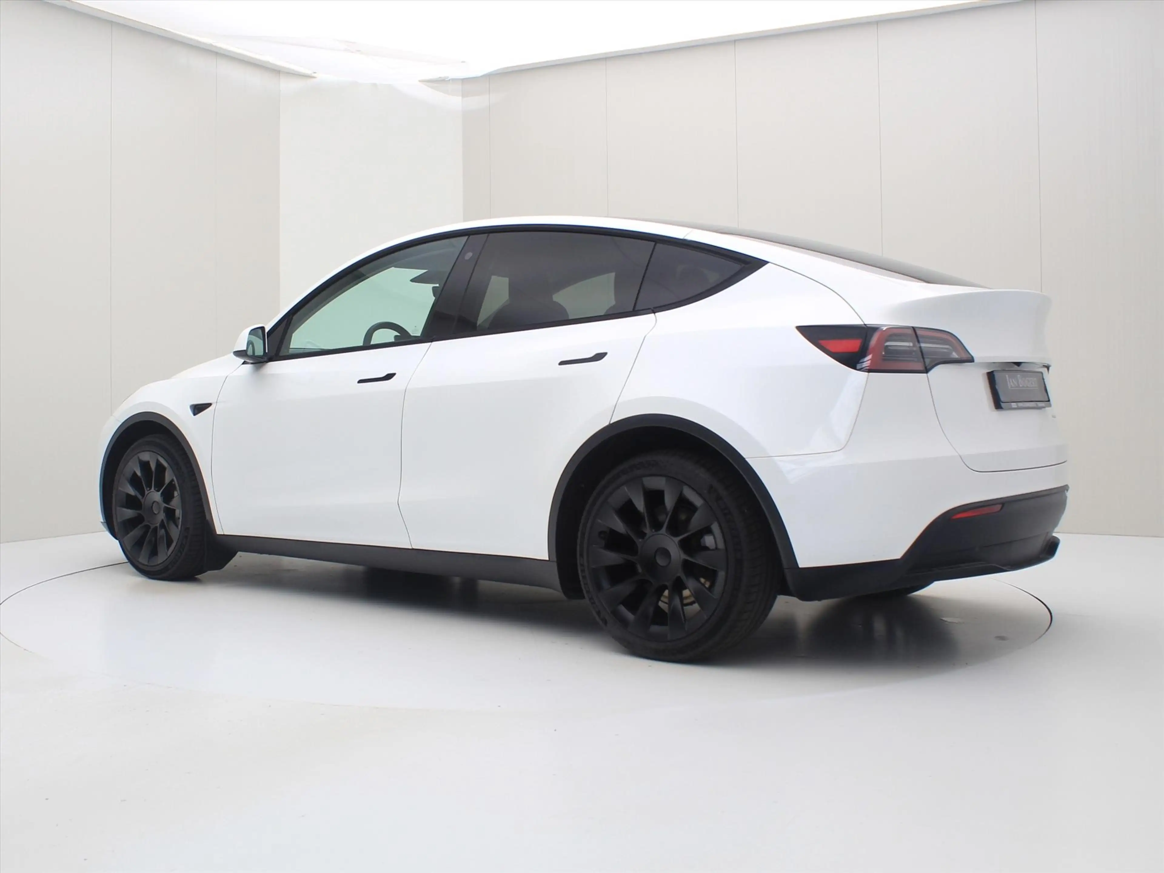 Tesla Model Y Long Range AWD 75kWh 351pk 95% SoH [ AMD RYZEN+AUT — photo 3