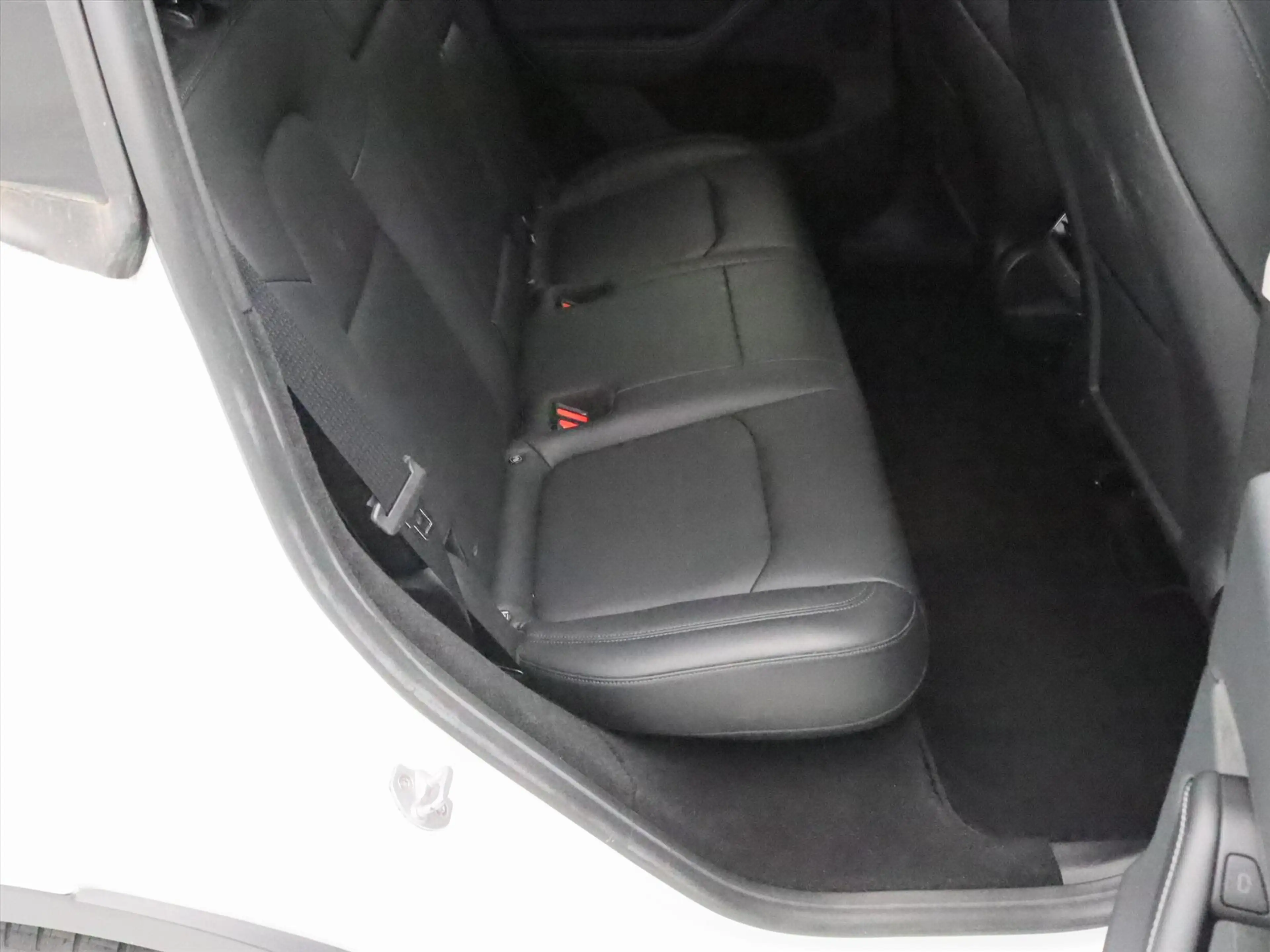 Tesla Model Y Long Range AWD 75kWh 351pk 95% SoH [ AMD RYZEN+AUT — photo 16