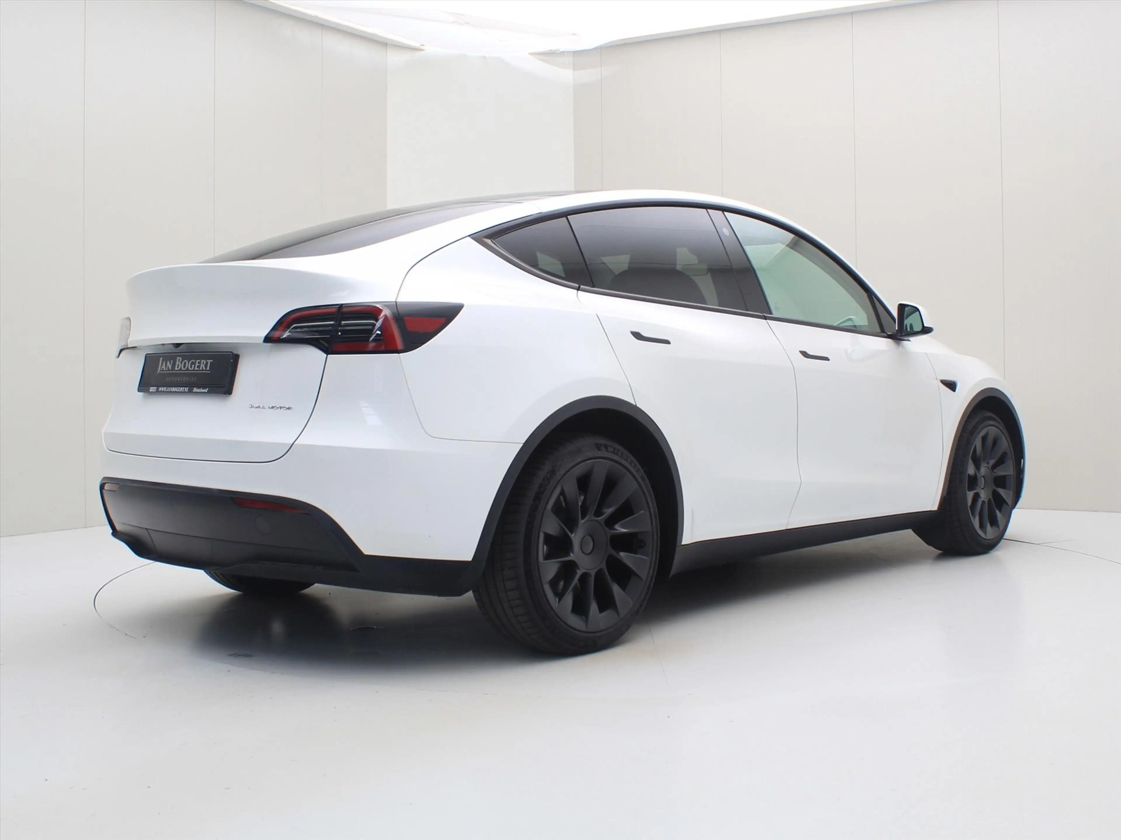 Tesla Model Y Long Range AWD 75kWh 351pk 95% SoH [ AMD RYZEN+AUT — photo 2