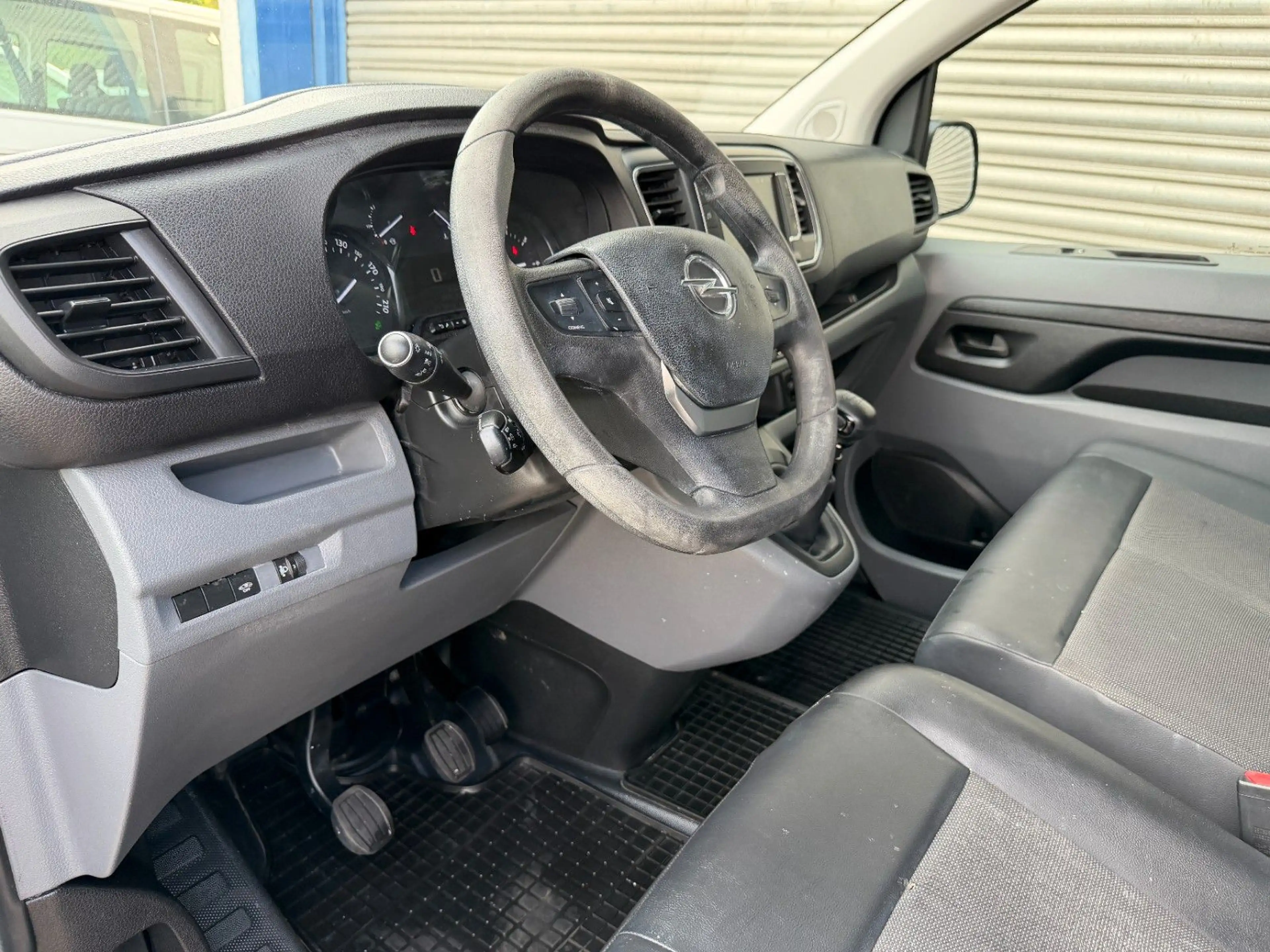 Opel Vivaro Kasten Edition L *1x SORTIMO*KLIM*3-SITZ* — photo 15