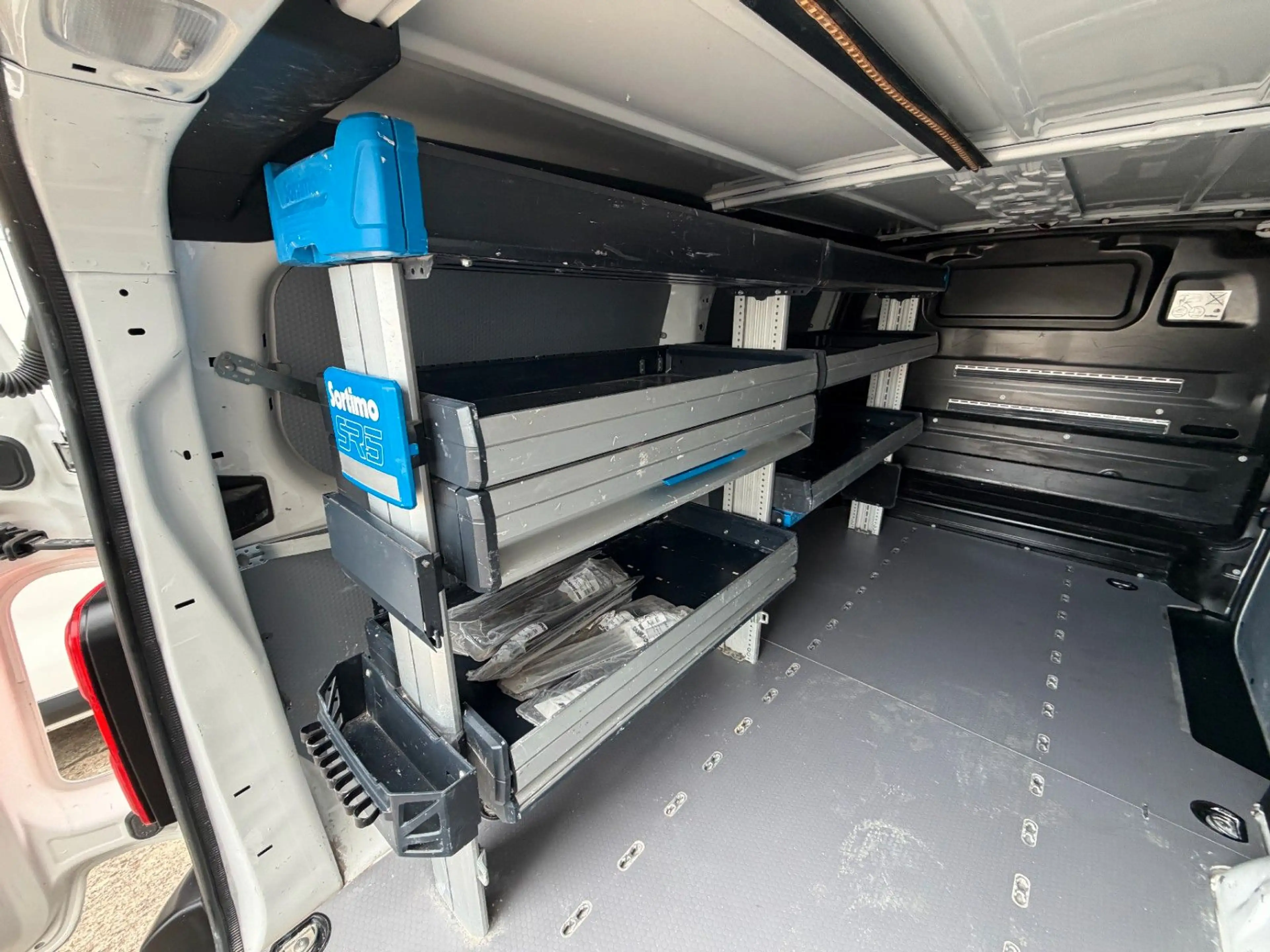 Opel Vivaro Kasten Edition L *1x SORTIMO*KLIM*3-SITZ* — photo 12