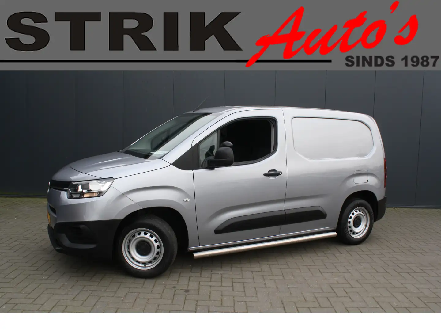 Toyota Proace City 1.5 D-4D Cool Comfort - AIRCO - TREKHAAK - 1e EIGE Grijs - 1