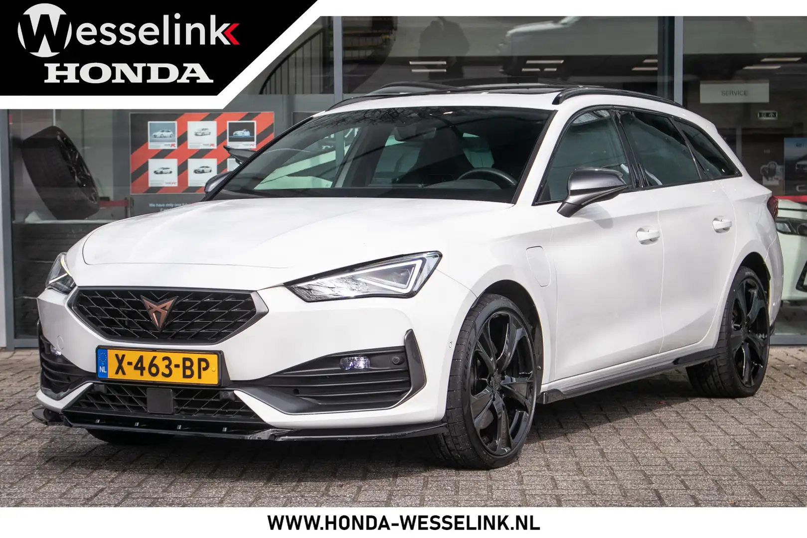 CUPRA Leon Sportstourer 1.4 e-Hybrid VZ Copper Edition - Pano Weiß - 1