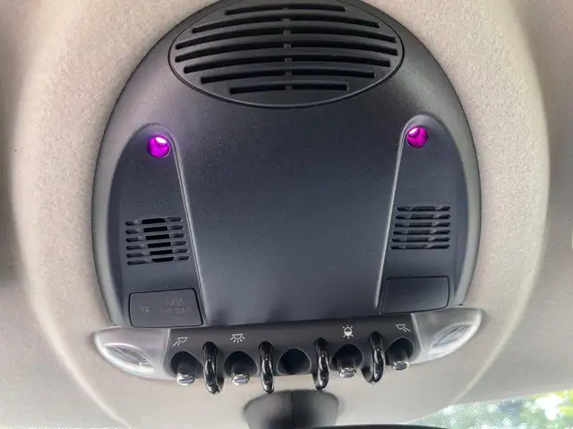 Mini Hatch view 18