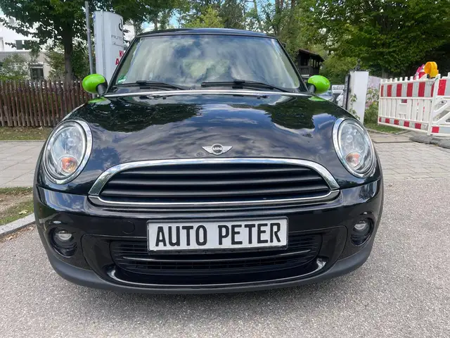 Mini Hatch view 8