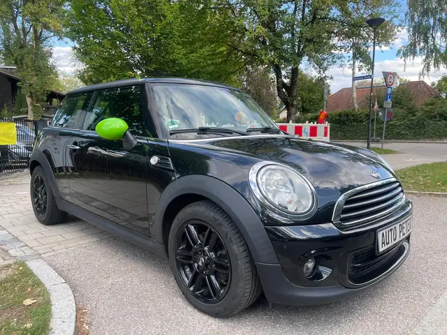 Mini Hatch view 7