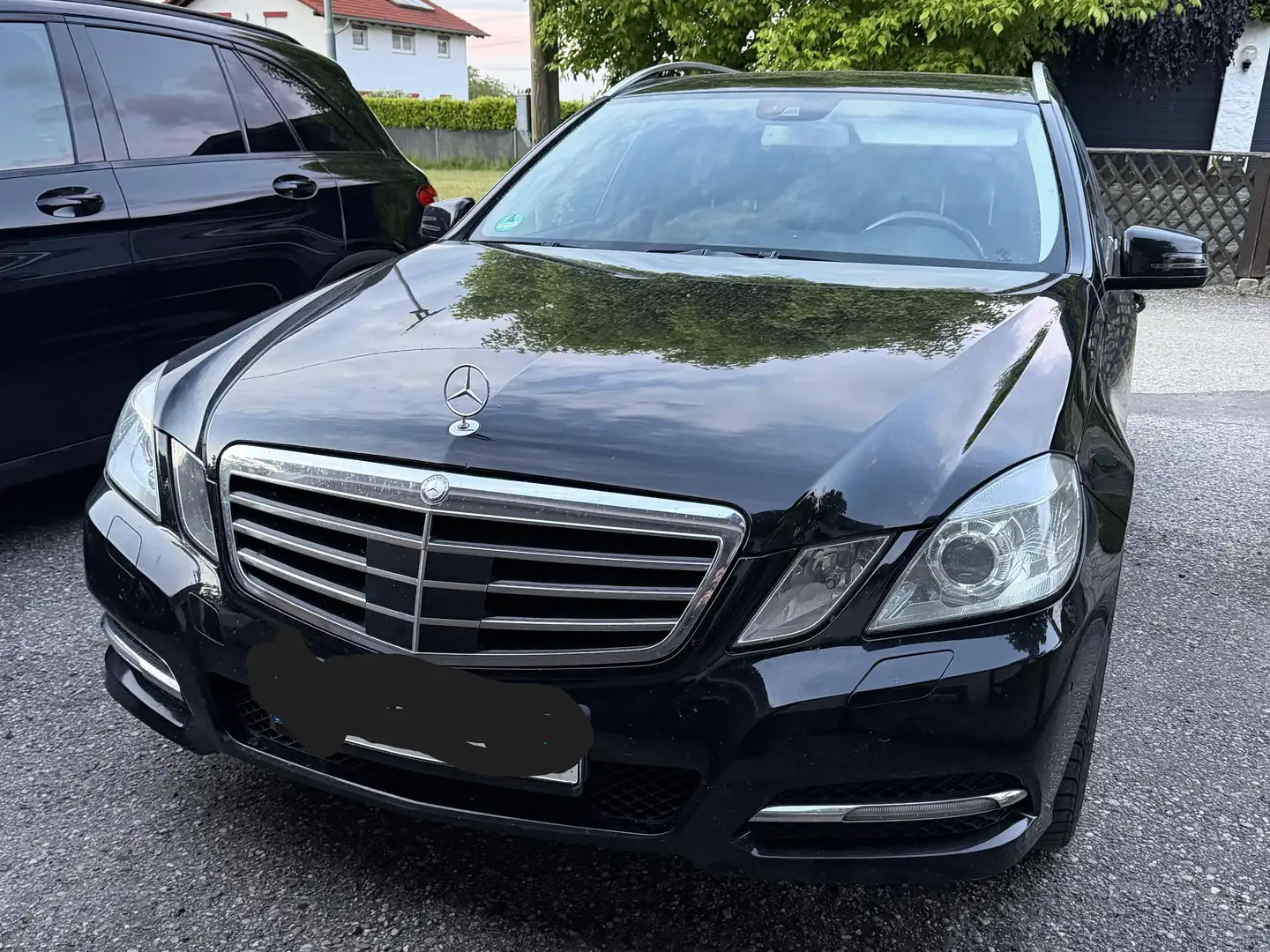 Mercedes-Benz E 250 E 250 T Elegance CDI Aut. Elegance Schwarz - 1