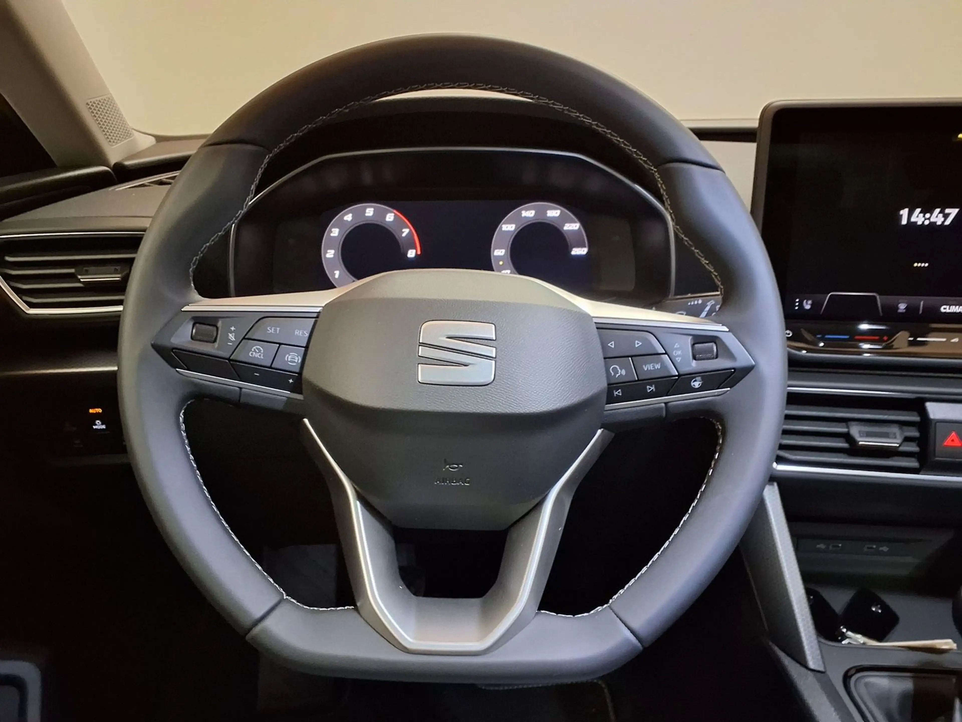 SEAT Leon Entry RFK|LED|Carplay|Klima|PDC|SHZ — photo 12